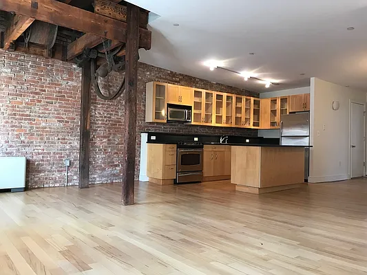 Rented by The Durst Organization | media 23