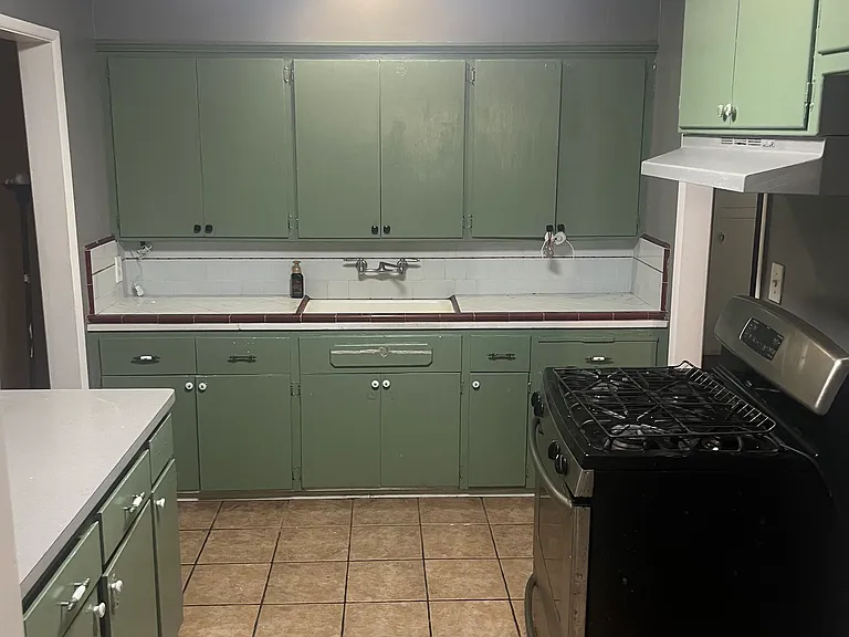 2668 Inman Ave — Photo 3