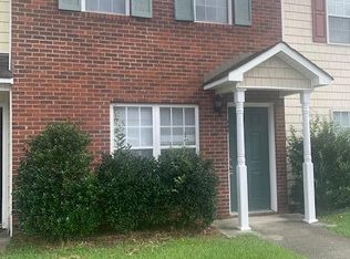 909 Springwood Dr, Jacksonville, NC 28546
