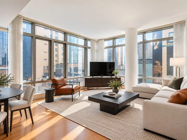 18 W 48th St APT 17C, New York, NY 10036