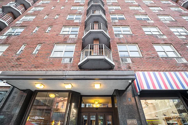 Rented by Compass | media 9