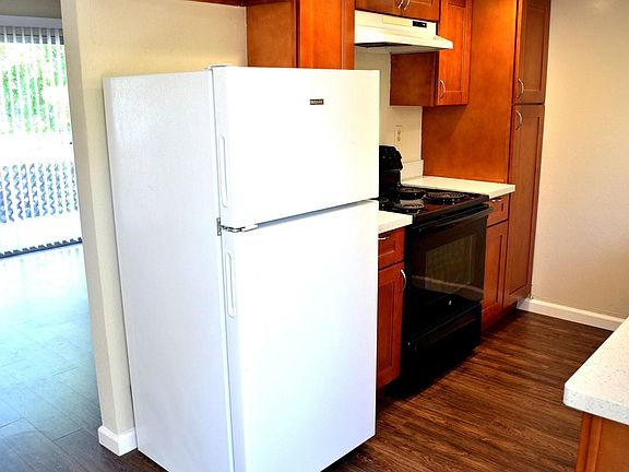 Kitchen - refrigerator