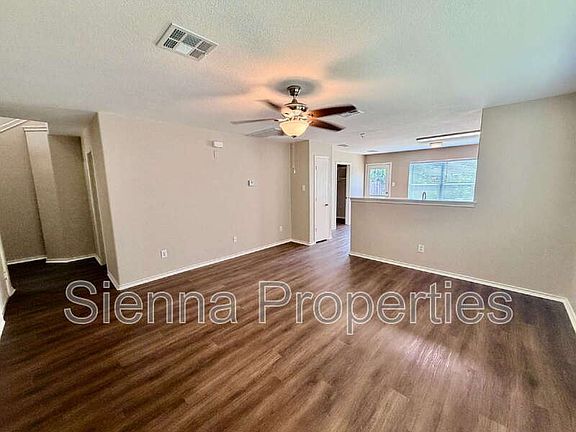 3rd image of 3403 Wickham Ln