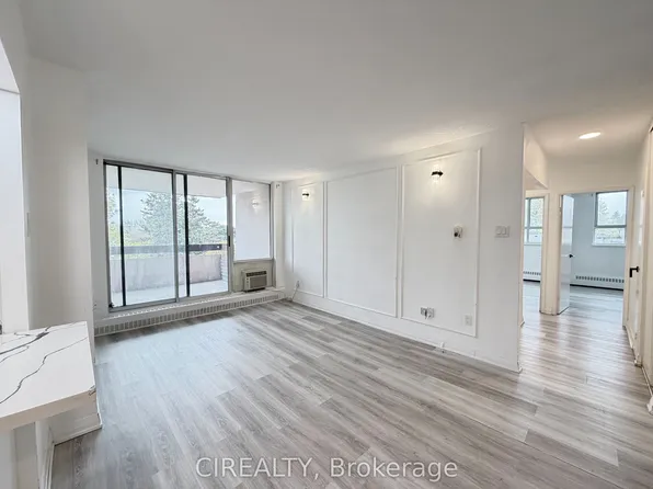 1615 Bloor St #411, Mississauga, ON L4X 1S2