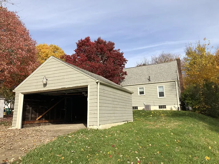 2 Car Garage