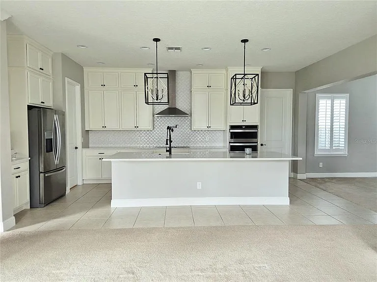 8521 Dubochet St — Photo 4