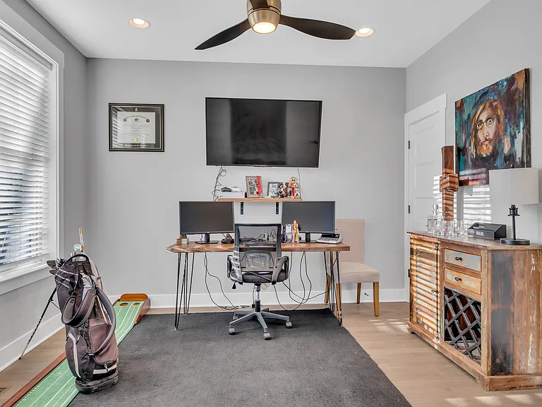 502A Croley Dr — Photo 4