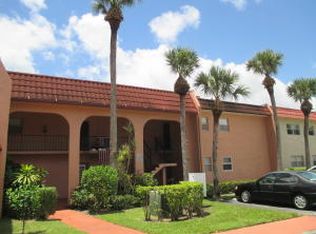 240 Lake Dora Dr, West Palm Beach, FL 33411