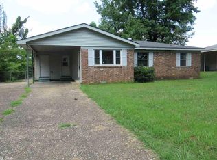 717 Sorrells Dr, Jacksonville, AR 72076