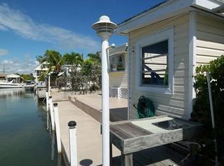 16 Grassy Rd, Key Largo, FL 33037