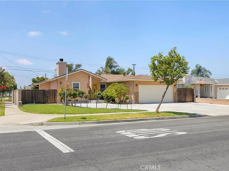 1521 S Dallas Dr — Photo 20