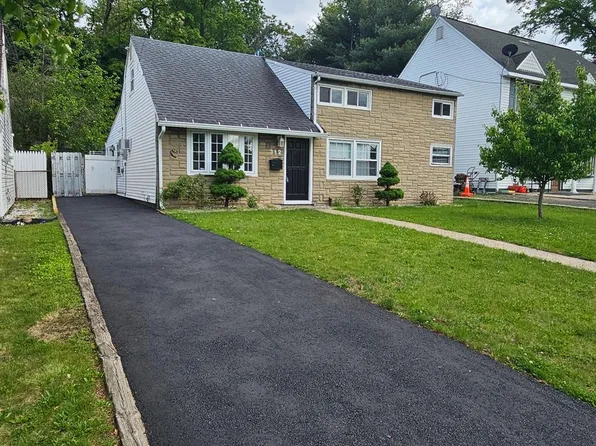 312 Woodruff Ave, Avenel, NJ 07001