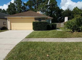 90 Naugatuck Dr, Jacksonville, FL 32225