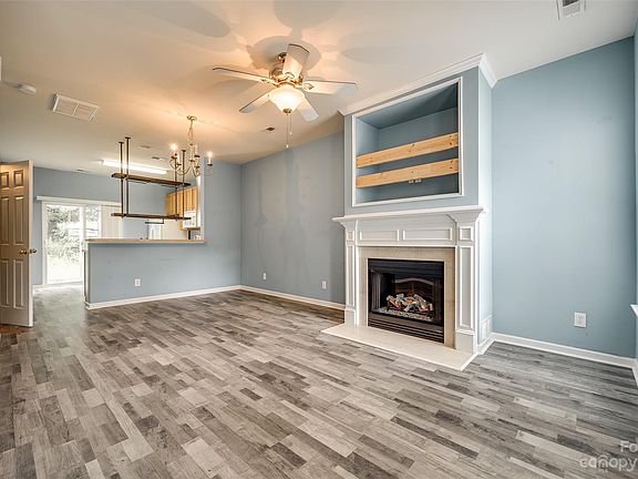4th image of 300 Hancock Union Ln