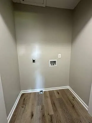 910 Winchester Rd — Photo 14