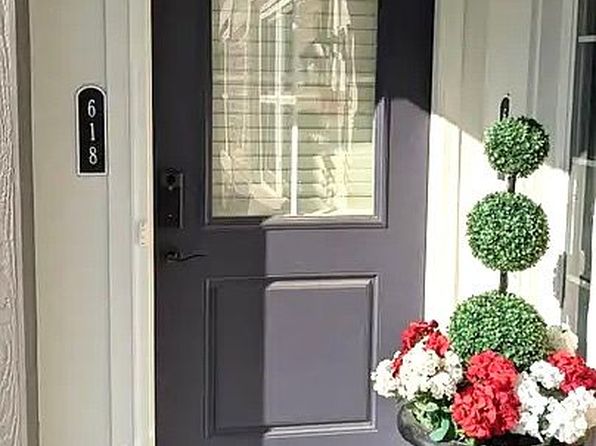 618 Foxhill Dr #10-102