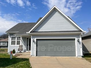12476 Charlotte St, Kansas City, MO 64146