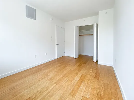 Rented by Kahen Properties | media 19