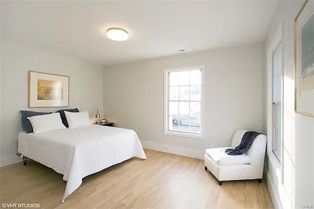 2 Park St #2B — Photo 5