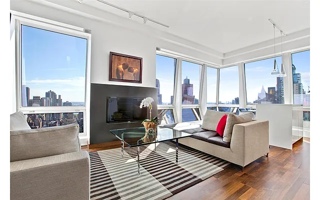Rented by Douglas Elliman | media 23