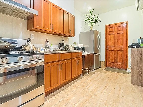 3rd image of 6614 14th Ave