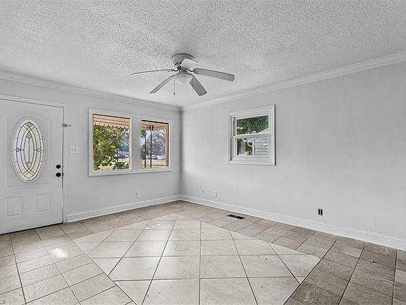 4th image of 1724 Glenwood Ave