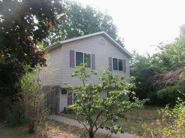 1018 13th Ave S, Saint Cloud, MN 56301