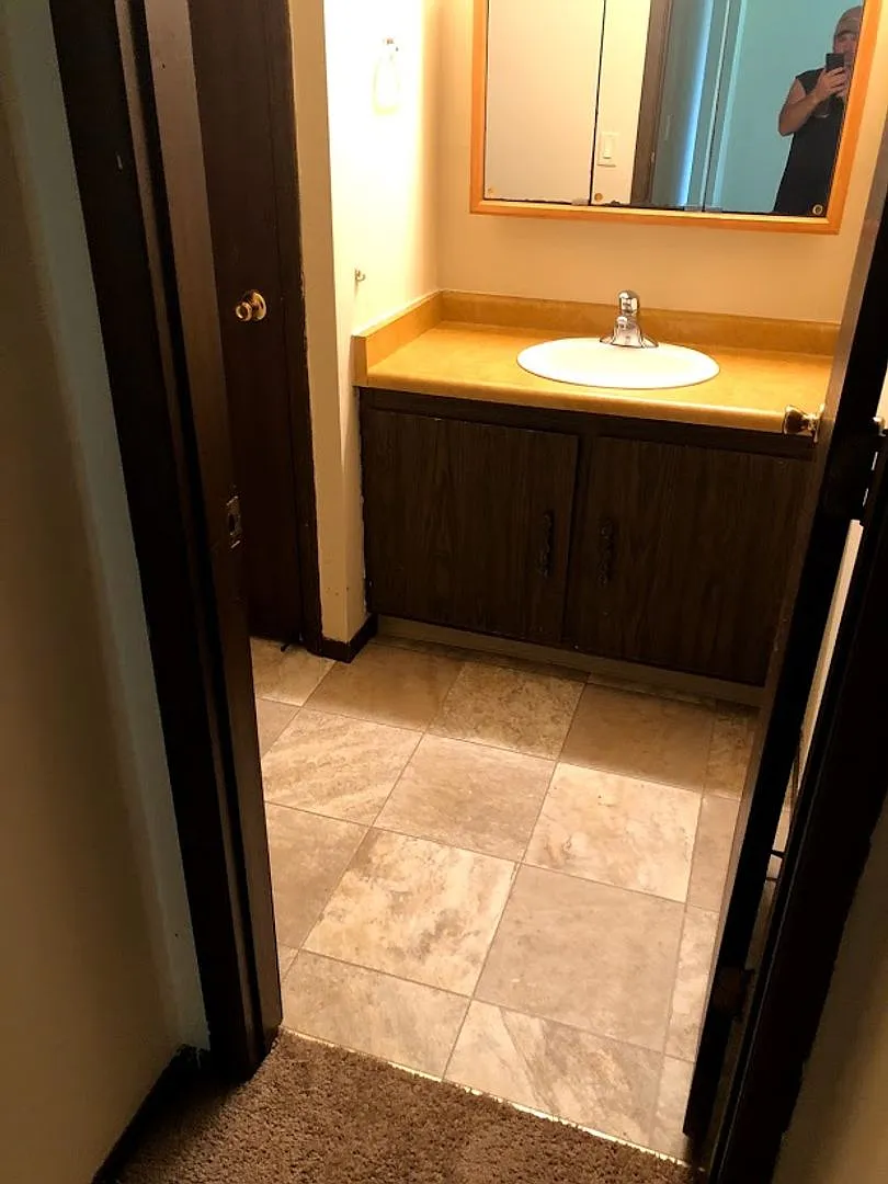West Bend-Eastern Apartments — Photo 3