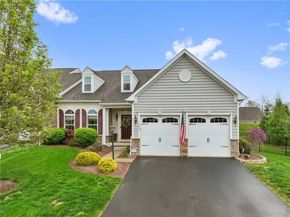 4083 Overview Dr, Canonsburg, PA 15317