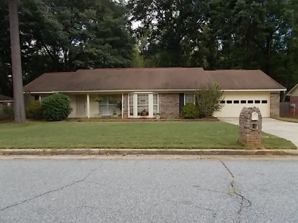 6132 Bayonne Dr, Columbus, GA 31909