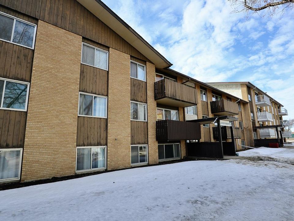 2nd image of 9405 94th Ave #312