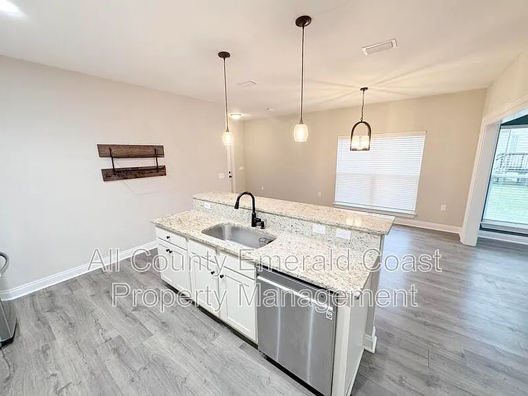 282 Magnolia St — Photo 11