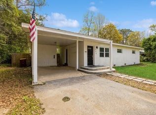 155 Woodlawn Dr, Crestview, FL 32536