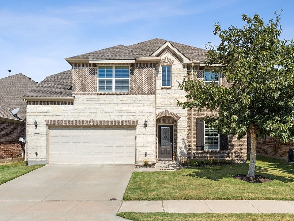1st image of 2221 Olivia Ln