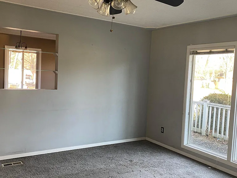 3273 Pirrin Dr — Photo 4