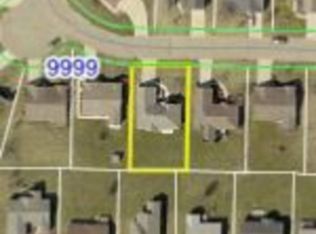 4767 Helmsworth Dr NE, Canton, OH 44714