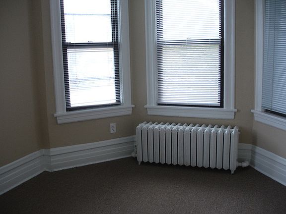 5th image of 1501 W Wilson Ave APT 2