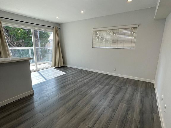 3rd image of 11509 Wyoming Ave APT 1