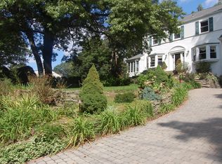 6 Balfour Ln, Ramsey, NJ 07446