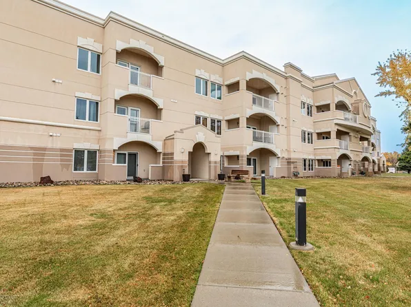 2501 30th Ave S APT 102, Fargo, ND 58103