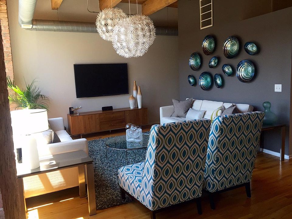 1st image of 625 W Jackson Blvd APT 607