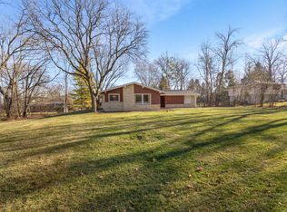 3500 Hollywood Ln, Brookfield, WI 53045