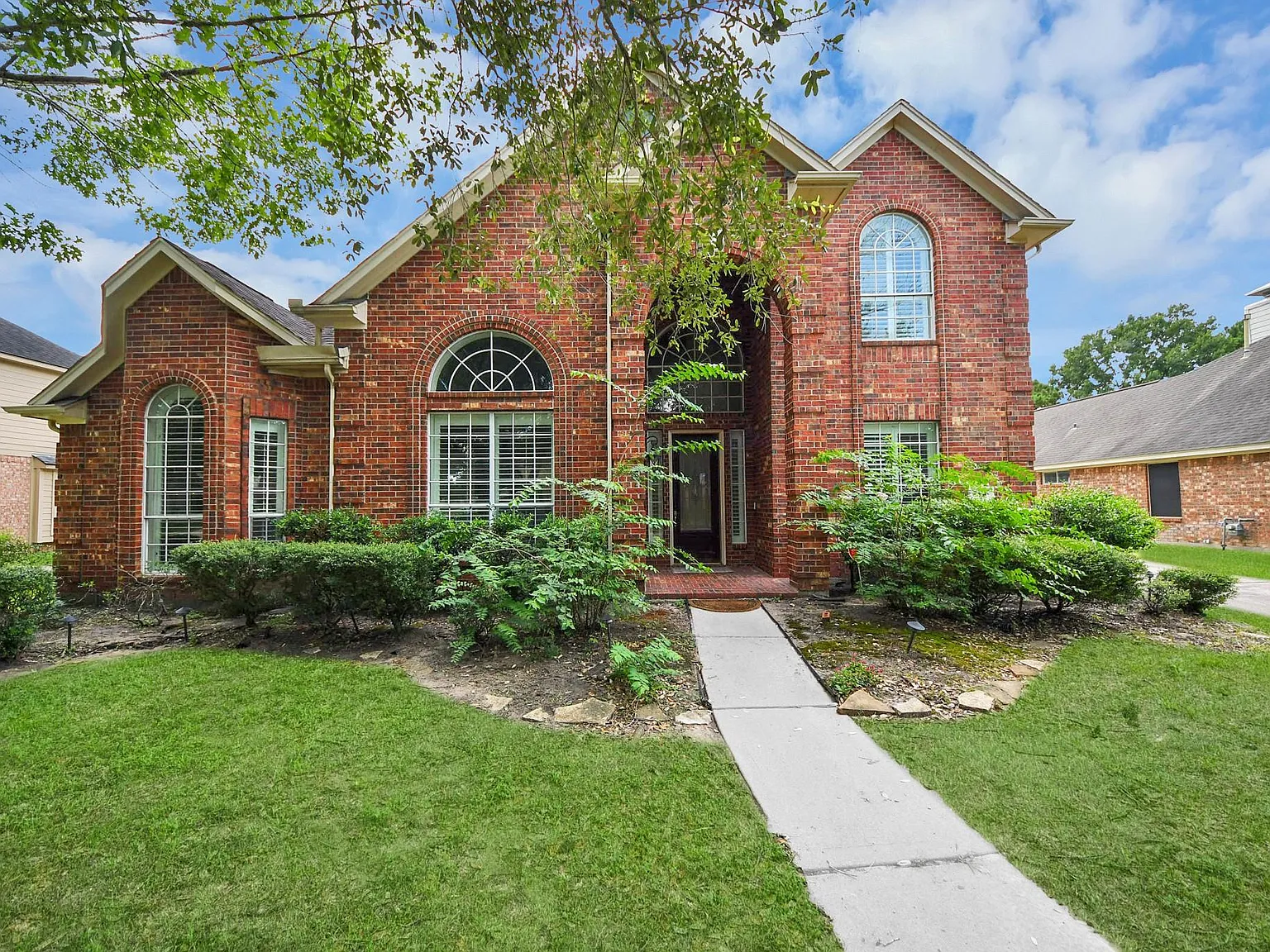 4 bed, 3.5 bath, 2769 sqft, $2,699 — Photo 3