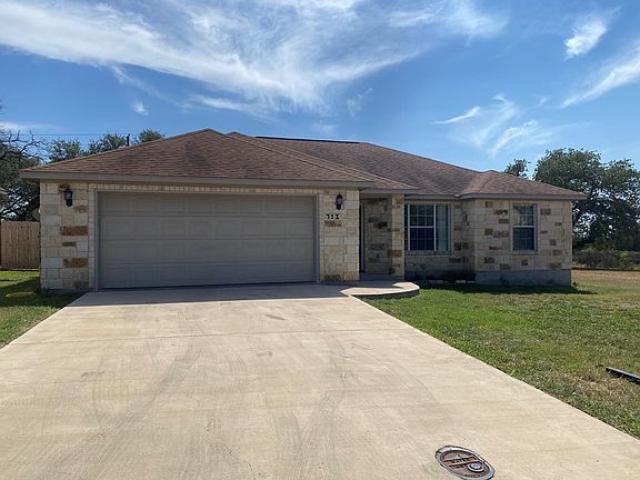 2nd image of 713 Northern Red Oak Ln