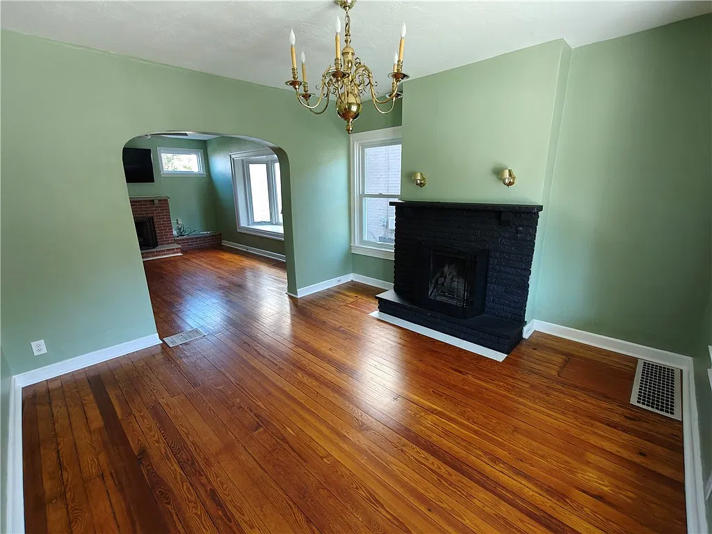5 bed, 2007 sqft, $3,500 — Photo 3