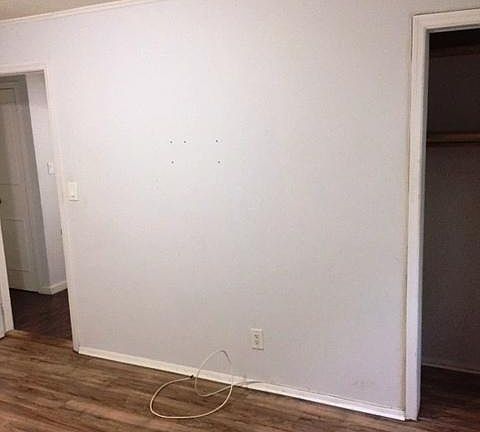 3rd image of 8136 262nd St Unit 1