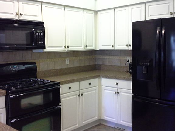 5th image of 1174 Treymour Way