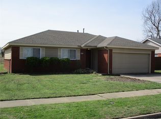 1217 E Freeport St, Broken Arrow, OK 74012