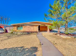 296 Three Rivers Dr, El Paso, TX 79912
