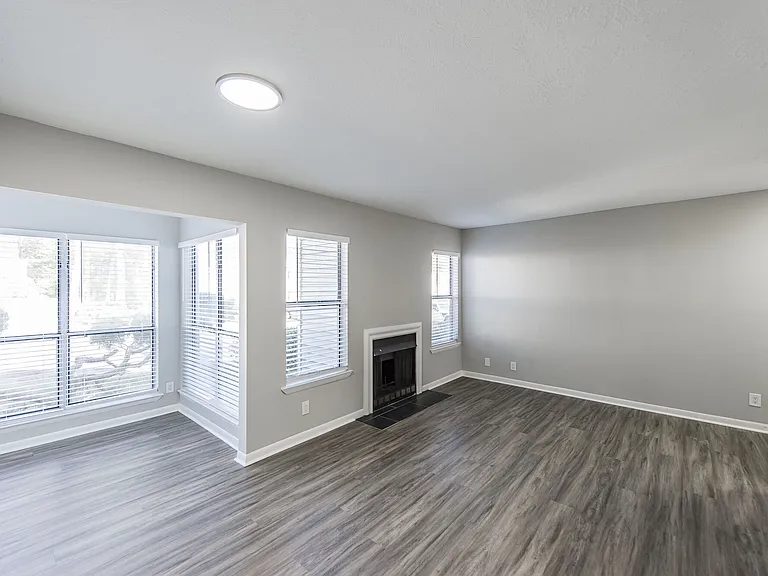 The Stockwell Apartments — Photo 19